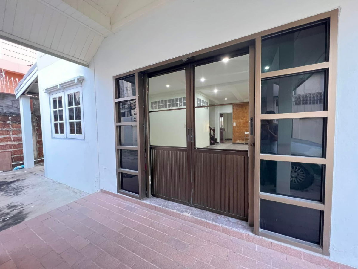 รูป เช่า ให้เช่า ปล่อยเช่า บ้าน โชคชัย 4 ซอย 22 ใกล้กองปราบเก่า ราคาถูก ไม่เกิน 30,000 บาท สนใจ Line: @951qfbfi - รูปที่ 18/25