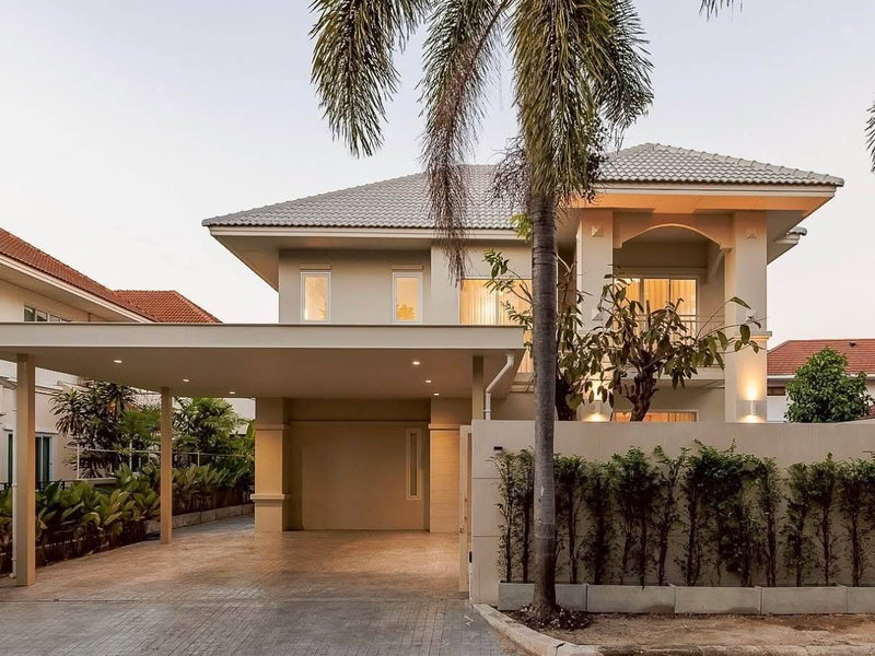 ขายบ้านเดี่ยว : ขายบ้านเดี่ยว Pool Villa ทำเลทอง! โครงการพิมุกต์ 4 ติดถนนวงแหวนรอบสอง เดินทางสะดวก ใกล้แหล่งช้อปปิ้ง โรงเรียนนานาชาติ และโรงพยาบาล (H325) T.0946511456