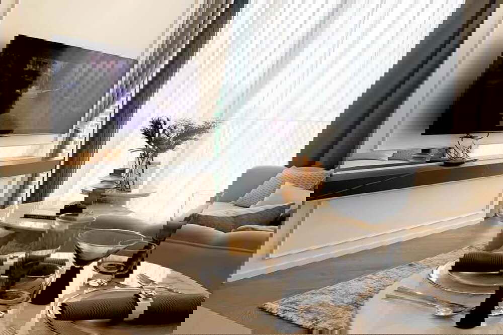 รูป 🔥 สำหรับเช่า !! วิวสวน, ชั้นสูง 24++, ตกแต่งสไตล์โมเดิร์น !! 🔥 Code C20250100014........28 Chidlom, 1 ห้องนอน, 1 ห้องน้ำ, แต่งครบ, พร้อมเข้าอยู่📣📣 - รูปที่ 3/22