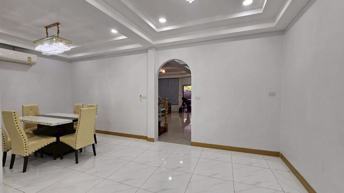 รูป เช่า ให้เช่า ปล่อยเช่า บ้าน ห้วยขวาง หมู่บ้านอยู่เจริญ ราคาถูก สนใจ Line: @951qfbfi - รูปที่ 3/16