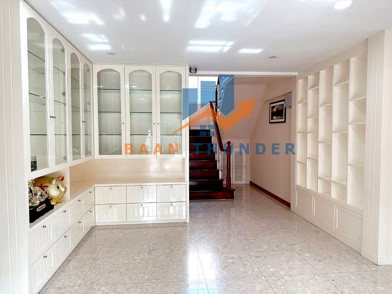 รูป ขาย บ้านหรู สัมมากร 136.5 ตารางวา พระราม5 นครอินทร์ - ราชพฤกษ์  ตกเเต่งไว้ครบ พร้อมอยู่ - รูปที่ 6/19