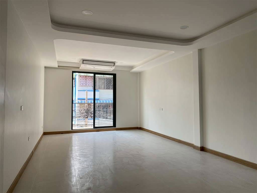 รูป ขายอาคารพาณิชย์ 4.5 ชั้น รีโนเวทใหม่ ซอยประชาสงเคราะห์ 33 ใกล้พระราม 9 – รัชดา - รูปที่ 15/16