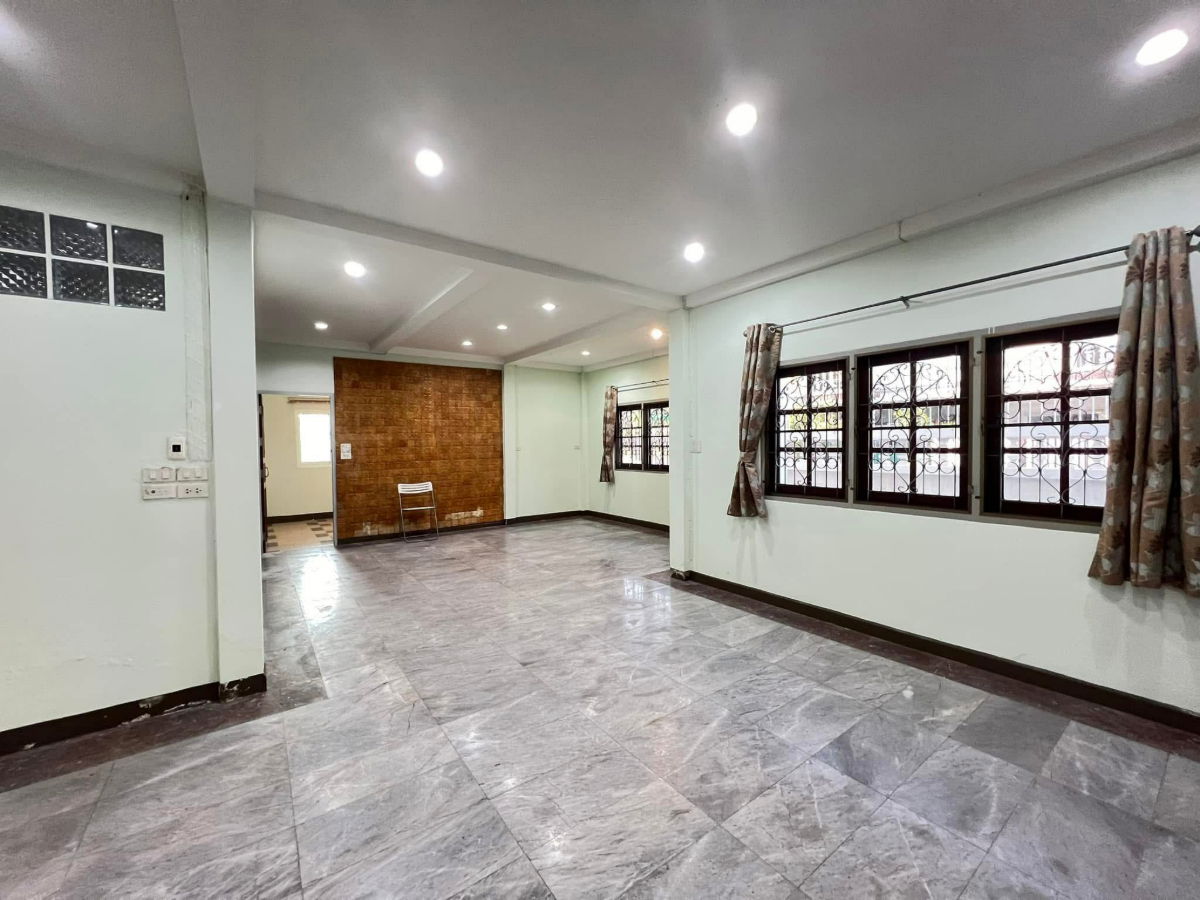 รูป เช่า ให้เช่า ปล่อยเช่า บ้าน โชคชัย 4 ซอย 22 ใกล้กองปราบเก่า ราคาถูก ไม่เกิน 30,000 บาท สนใจ Line: @951qfbfi - รูปที่ 4/25