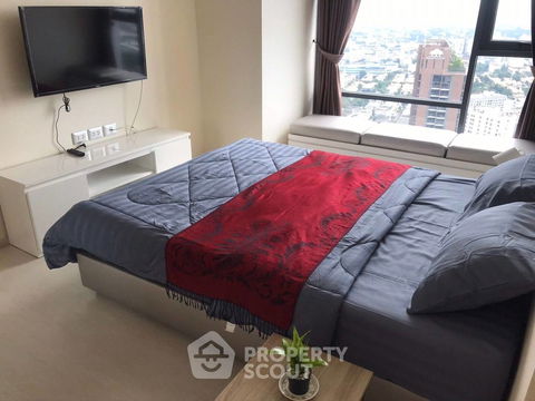 1-BR Condo at Rhythm Sukhumvit 42 near BTS Ekkamai (ID 960216)