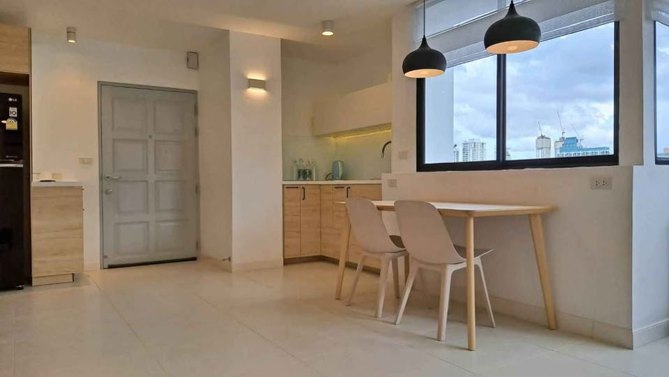 picture 🍀 For Rent JC Tower 🍀 Add Line ID: @zcondo (with@) 🔥 C5009 - 8/10