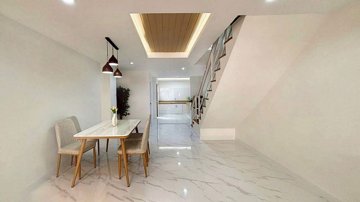 รูป ทาวน์โฮม 3 ชั้น รีโนเวทใหม่ สไตล์มินิมอล   ประชาอุทิศ 62  ทุ่งครุ  ใกล้ทุ่งครุพลาซ่า 61 - รูปที่ 6/22