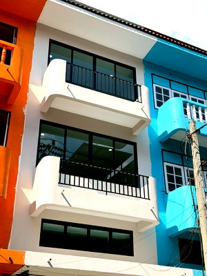 ขายอาคารพาณิชย์ : ขายอาคารพาณิชย์ 3.5 ชั้น สุขสวัสดิ์ 78 (ซอยวัดชังเรือง) ขนาด 16 ตารางวา 3 ห้องนอน 3 ห้องน้ำ ตกแต่งใหม่พร้อมอยู่