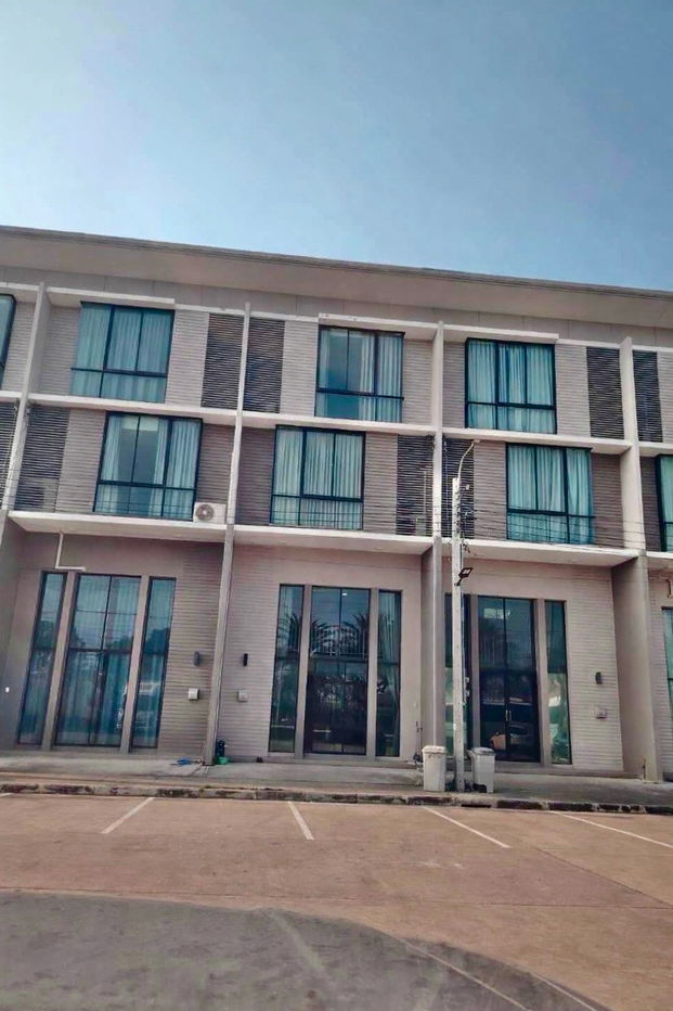 รูป ให้เช่าตึกพาทิโอ อ่อนนุช-มอเตอร์เวย์ (Patio On nut-Motorway) ถนนลาดกระบัง แขวงทับยาว เขตลาดกระบัง - รูปที่ 1/8