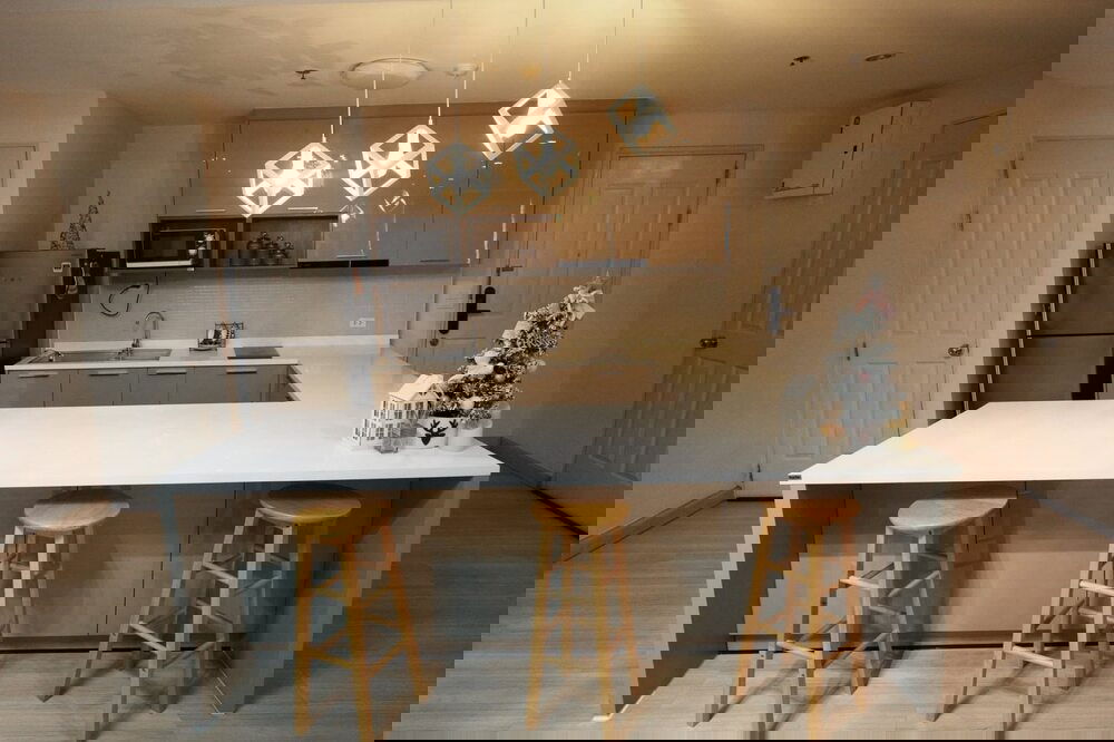 รูป 🔥 ขายพร้อมผู้เช่า !! คอนโดริมแม่น้ำเจ้าพระยา !! 🔥 Code C20230800431..........Baan Sathorn Chaopraya, 2 ห้องนอน, 2 ห้องน้ำ, แต่งครบ, ราคาพิเศษ!!📣📣 - รูปที่ 3/9