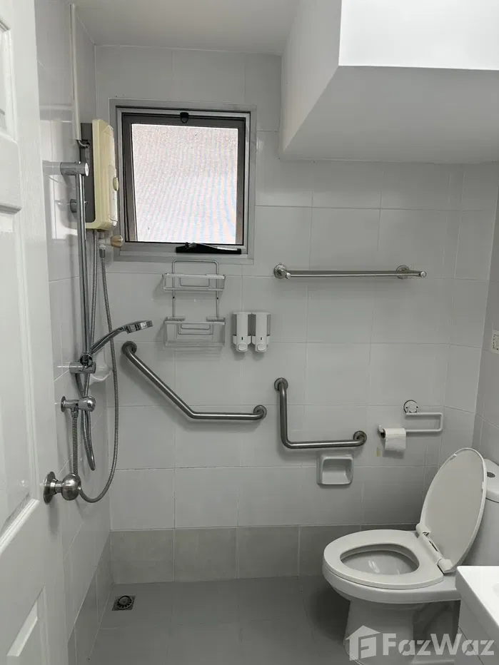 picture For Sale / Rent: Fully Renovated House (Corner Plot 5945909 - 25/41