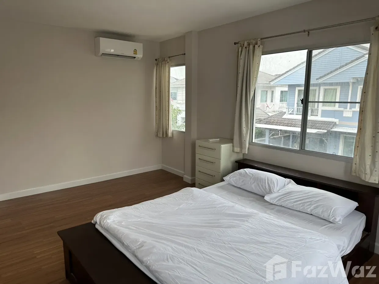 picture For Sale / Rent: Fully Renovated House (Corner Plot 5945909 - 8/41