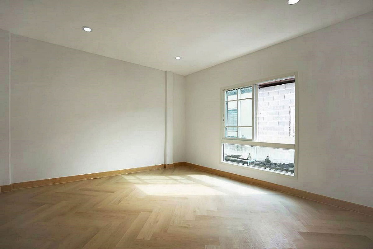 รูป ทาวน์โฮม 3 ชั้น รีโนเวทใหม่ สไตล์มินิมอล   ประชาอุทิศ 62  ทุ่งครุ  ใกล้ทุ่งครุพลาซ่า 61 - รูปที่ 21/22