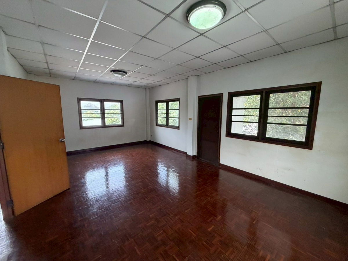 รูป ขายบ้านเดี่ยว 2 ชั้น หมู่บ้านบุษราคัม บางขุนเทียน-ชายทะเล ขนาด 102.3 ตารางวา 4 ห้องนอน 2 ห้องน้ำ - รูปที่ 5/25