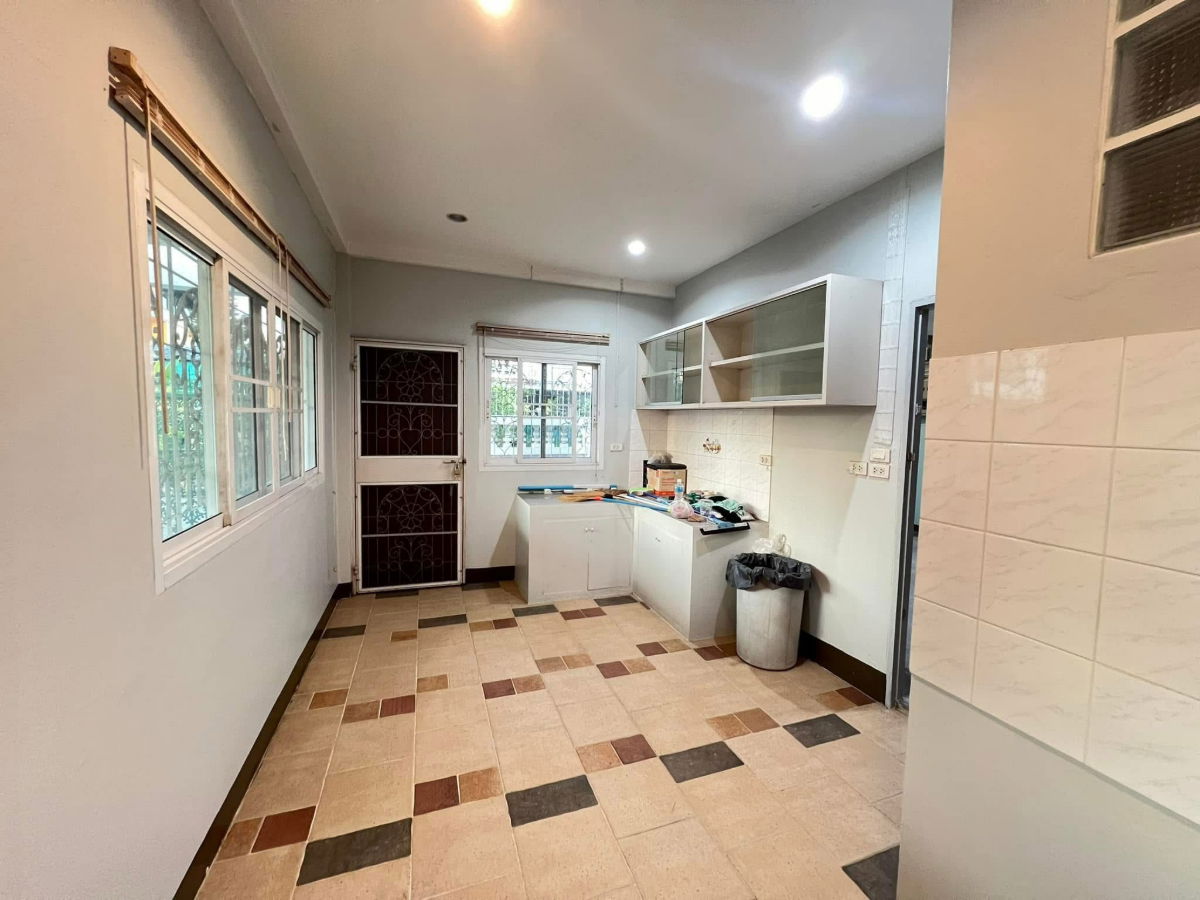 รูป เช่า ให้เช่า ปล่อยเช่า บ้าน โชคชัย 4 ซอย 22 ใกล้กองปราบเก่า ราคาถูก ไม่เกิน 30,000 บาท สนใจ Line: @951qfbfi - รูปที่ 17/25