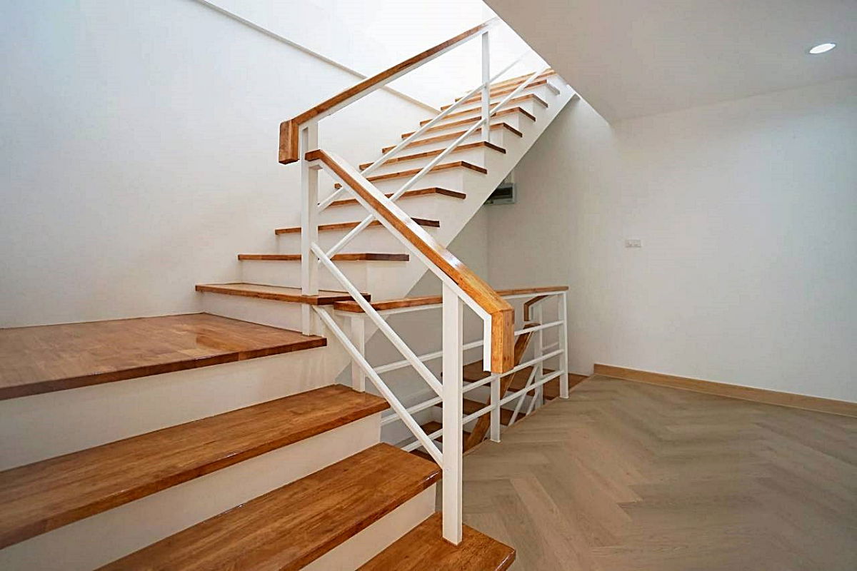 รูป ทาวน์โฮม 3 ชั้น รีโนเวทใหม่ สไตล์มินิมอล   ประชาอุทิศ 62  ทุ่งครุ  ใกล้ทุ่งครุพลาซ่า 61 - รูปที่ 16/22