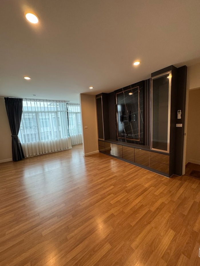 รูป 🏡✨ ขายทาวน์โฮม 3 ชั้น ทำเลรัตนาธิเบศร์ 🚇 ใกล้ MRT สายสีม่วง - รูปที่ 12/16