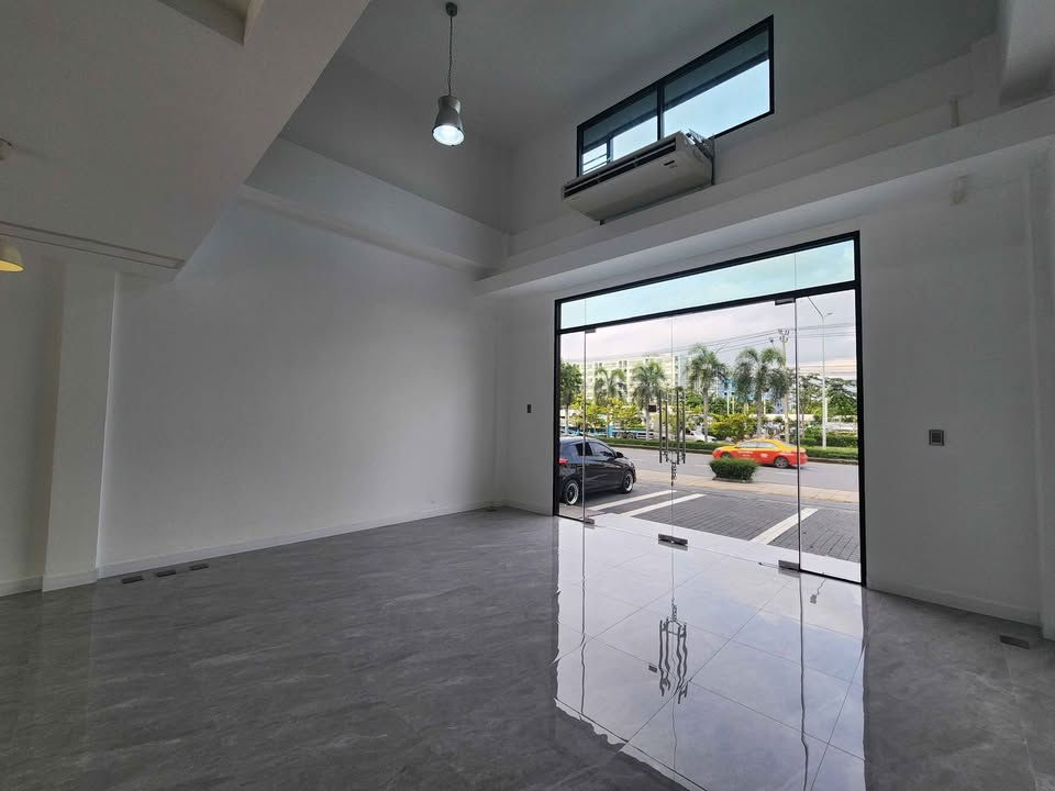 picture 🏢 For Rent: Modern 3.5-Storey Home Office on Main Road 💰 Rent 75,000 THB | Ref. RS4408 - 5/25