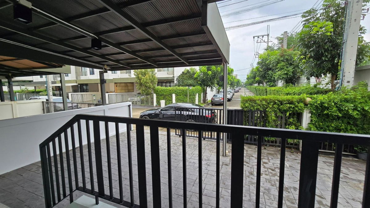 รูป ให้เช่า โครงการ Villa Albero (บางกอกแลนด์) กรุงเทพกรีฑา ติดถนนกรุงเทพกรีฑาทั้งเส้นเก่า และเส้นตัดใหม่ เข้าได้ทั้ง 2 ด้าน RW007328  - รูปที่ 9/13