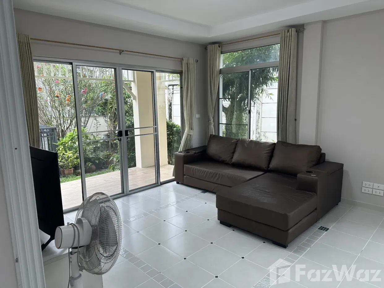 picture For Sale / Rent: Fully Renovated House (Corner Plot 5945909 - 2/41