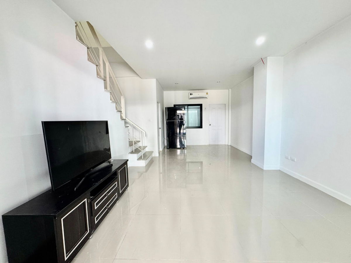 รูป ให้เช่าทาวน์โฮมใหม่ ม.เดอะเซ็นทร้ลฮิลล์ สวนเสือ ศรีราชา - รูปที่ 16/29