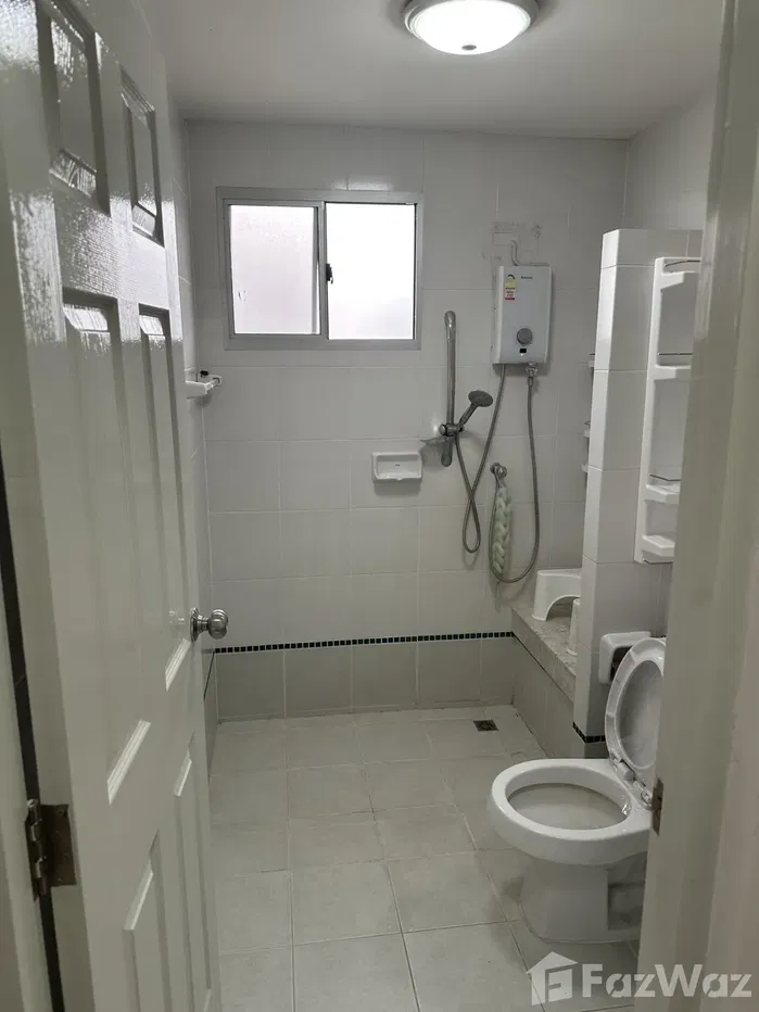 picture For Sale / Rent: Fully Renovated House (Corner Plot 5945909 - 24/41