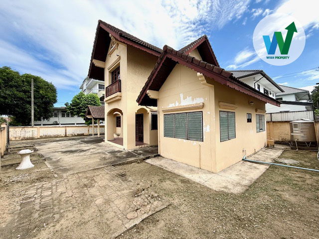 รูป ขายที่ดินติดถนนอ่อนนุช พร้อมบ้านเดี่ยว 98 ตร.ว. แปลงมุม พื้นที่กว้าง มีห้องแม่บ้าน ใกล้รถไฟฟ้า BTS ทางด่วน มอเตอร์เวย์ - รูปที่ 5/9