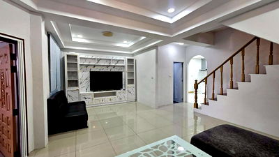 Twin houses for rent Department of Cultural Promotion  : House for rent in Huai Khwang, Yu Charoen Village, affordable price. Interested? Line: @951qfbfi