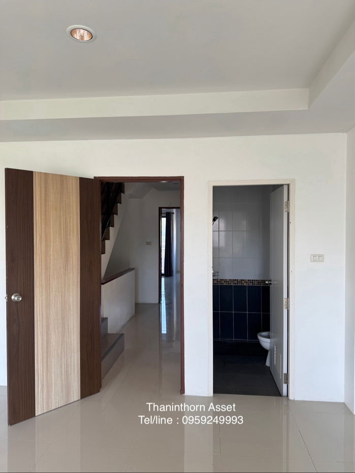 รูป ขายอาคารพาณิชย์ 3 ชั้น – แหลมฉบัง - รูปที่ 10/11