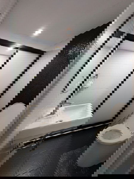 รูป ให้เช่าคอนโดมิเนียม   1 ห้องนอน   1 ห้องน้ำ    1 ห้องครัว  1  ที่จอดรถ - รูปที่ 8/12