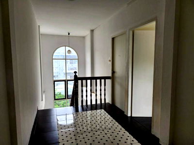 ทาวน์โฮมให้เช่า : เช่า ให้เช่า ปล่อยเช่า ทาวน์เฮ้าส์ เลียบด่วนรามอินทรา ประดิษฐ์มนูธรรม ราคาถูก สนใจ Line: @951qfbfi