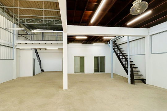 รูป เช่าโกดัง พร้อมออฟฟิศ450ตร.ม. ไอคอนสยาม 500ม. 80 ตร.วา. BTSเจริญนคร 450 ม. รร.นานาชาติไพโอเนียร์ 1.3 กม.คลองสาน 3ออฟฟิศ 2 น้ำ - รูปที่ 3/8