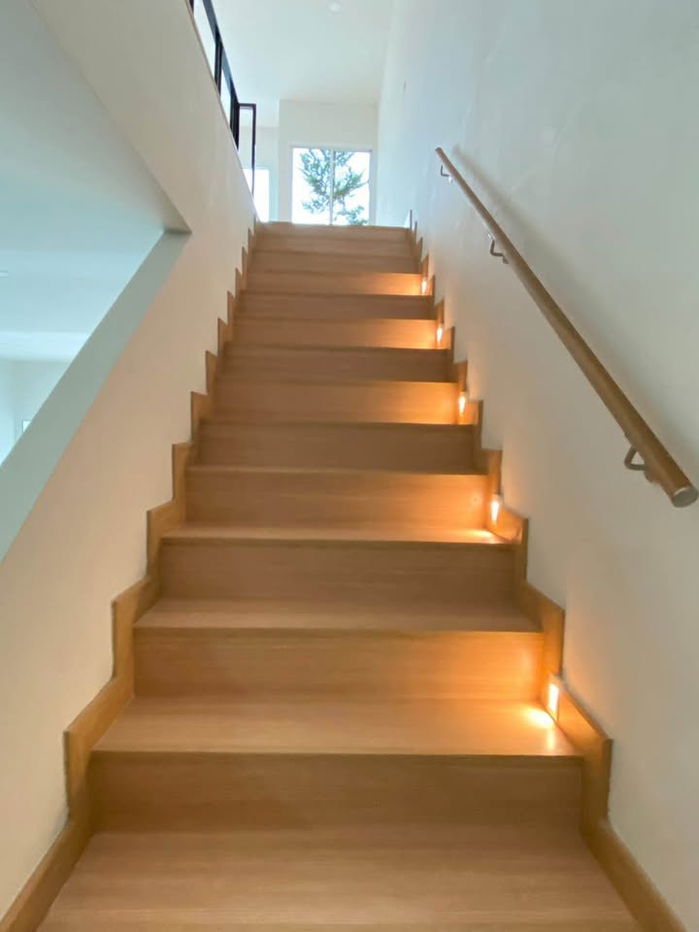 picture Three-story office space for rent with 3 bedrooms,3 toilets and 1 kitchen. - 5/11