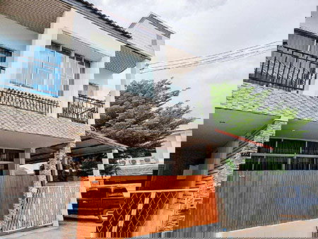 รูป ขายทาวน์เฮ้าส์ หน้ากองบิน , ใกล้นิมมาน,มช. ตลาดต้นพะยอม ทำเลดีมาก - รูปที่ 1/8