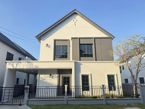 💥CP-9733💥 Detached house for sale in Centro Bangna project, next to Mega Bangna. 👉Add Line @expertcondo