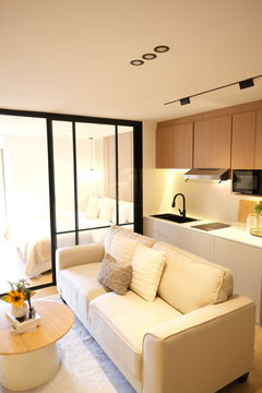 Condo for rent with 1 bedroom, 1 bathroom and 1 kitchen.