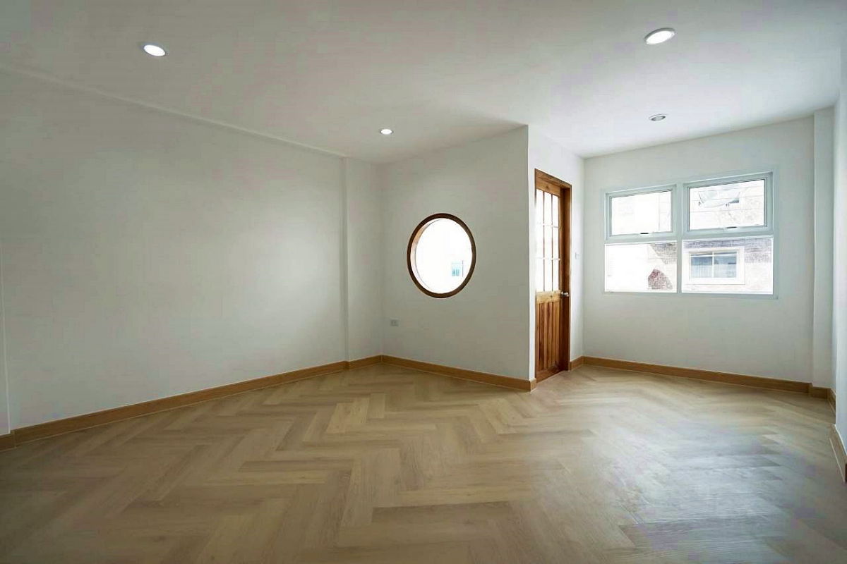 รูป ทาวน์โฮม 3 ชั้น รีโนเวทใหม่ สไตล์มินิมอล   ประชาอุทิศ 62  ทุ่งครุ  ใกล้ทุ่งครุพลาซ่า 61 - รูปที่ 13/22