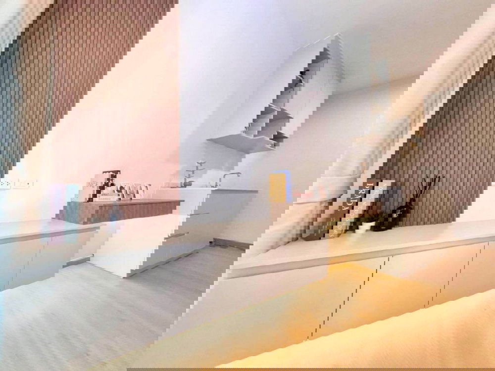 รูป Call : 092-441-1881 ขายคอนโด เอ สเปซ สุขุมวิท 77 ใกล้รถไฟฟ้าสีเหลือง สถานีศรีนุช 45.68 ตารางเมตร 1 ห้องนอน ชั้น1 วิวสระส่วนตัว ตึกF ตกแต่งครบ - รูปที่ 6/12