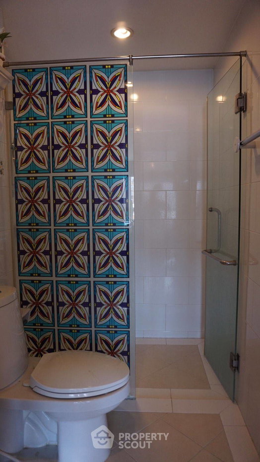 picture 2-BR Condo at PG Rama 9 near MRT Phra Ram 9 (ID 995379) - 10/11