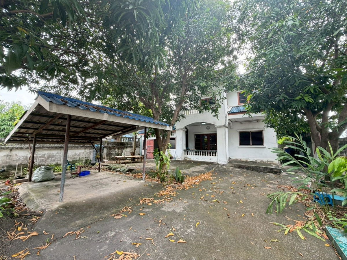 รูป ขายบ้านเดี่ยว 2 ชั้น หมู่บ้านบุษราคัม บางขุนเทียน-ชายทะเล ขนาด 102.3 ตารางวา 4 ห้องนอน 2 ห้องน้ำ - รูปที่ 1/25