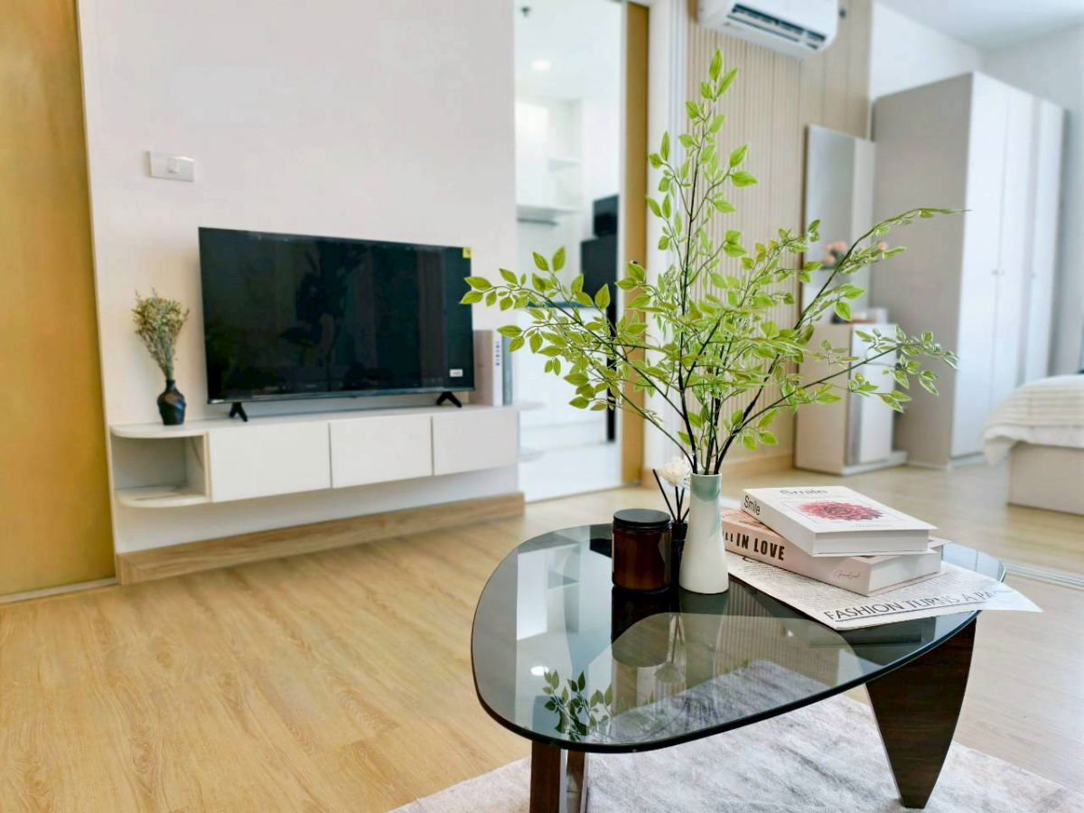 picture The Light Condominium WR-04112 - 8/14