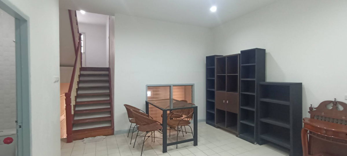 รูป (224AGJD) ทาวน์โฮม ลาดพร้าว 128/1 ใกล้ถนนใหญ่ 50 เมตร | พื้นที่กว้างและการเดินทางสะดวกสบาย |คุณเจษฎ์089-987-2251|LINE:@HatcheryAgent - รูปที่ 5/11