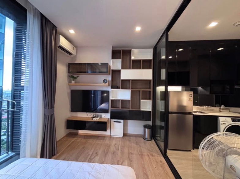 picture #R8476 🎉 261268 Condo for Rent: Noble Around Ari - 8/12