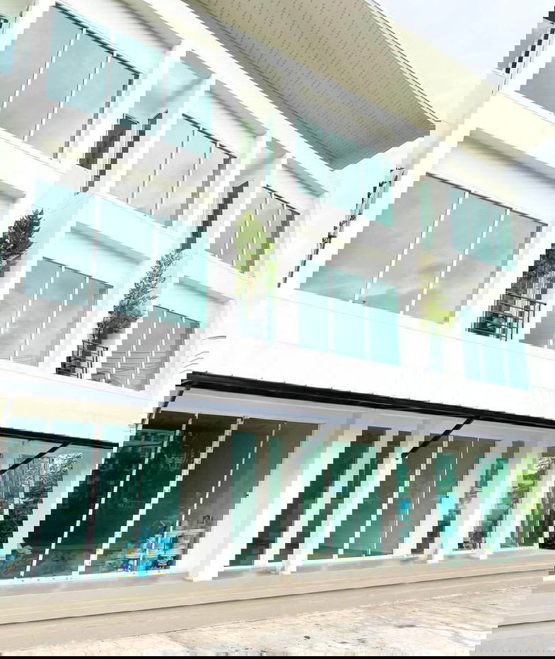 picture Three-story office space for rent with 3 bedrooms,3 toilets and 1 kitchen. - 11/11