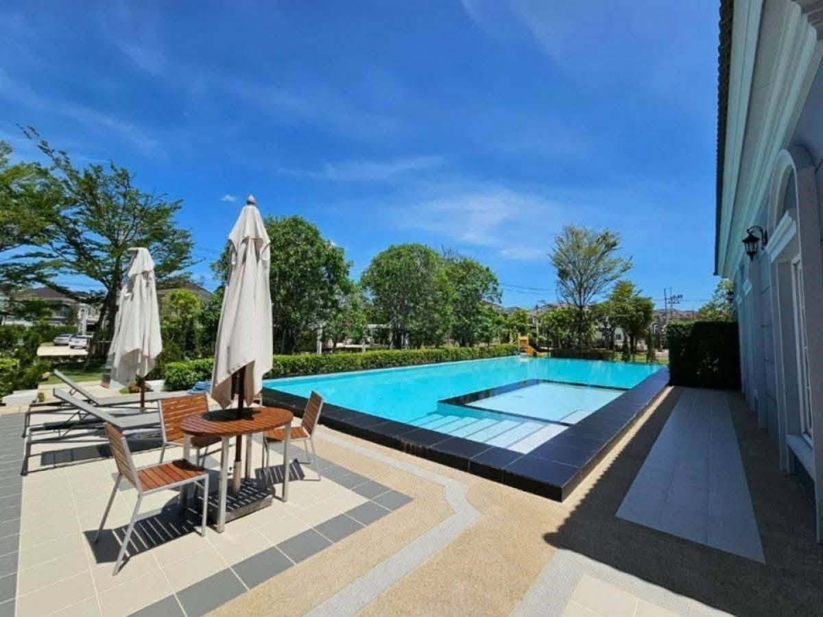 picture HOME FOR RENT FUTURE RANGSIT 45,000/MONTH 4 BEDS 3 BAHTS - 21/21