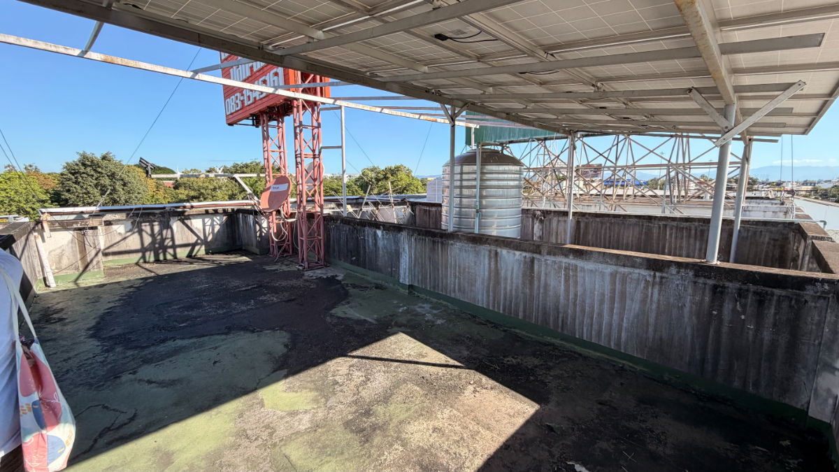 picture Prime commercial building on Super Highway, before Nimman area. - 22/24