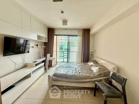 Studio Condo at The Lofts Ekkamai near BTS Ekkamai (ID 2208237)