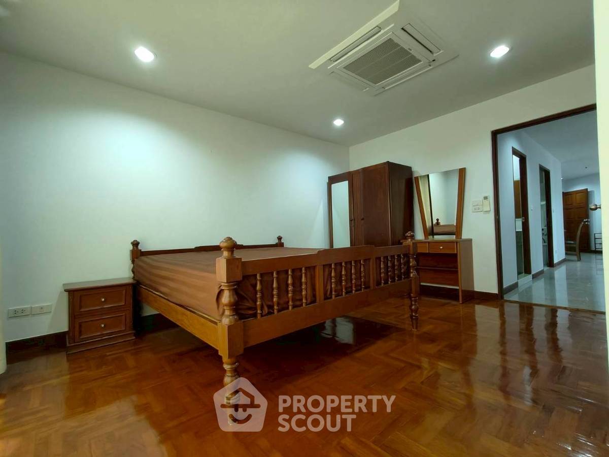 รูป คอนโด 2-ห้องนอน ที่ วิทยุ คอมเพล็กซ์ คอนโดมิเนียม ใกล้ BTS เพลินจิต (ID 2506987) - รูปที่ 9/13