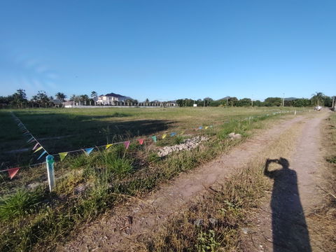 ที่ดินทำเลดี ขนาด 1-0-0  ไร่  ที่ดินแปลงสวย เหมาะสำหรับสร้างบ้าน