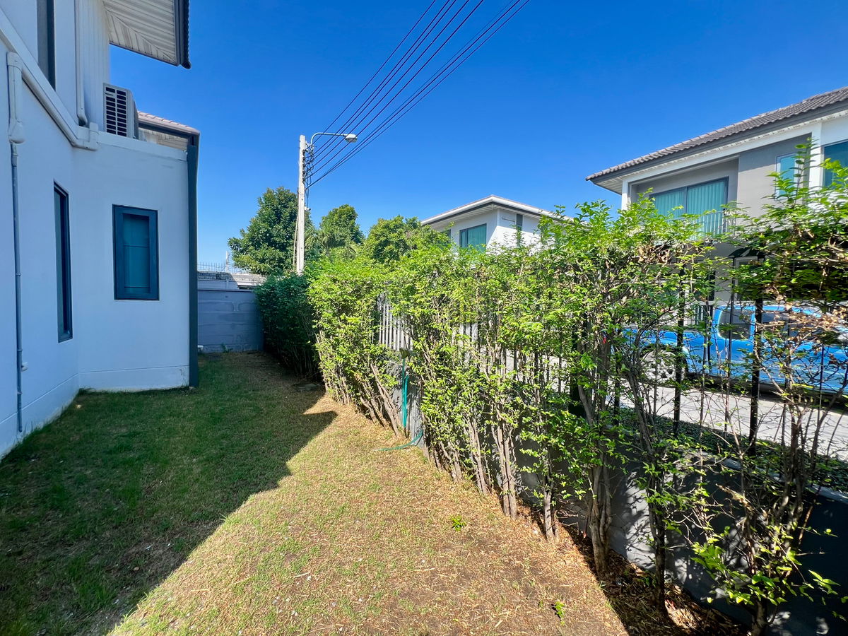 รูป ขายบ้านแฝด 2 ชั้น Britania Srinakarin ทำเลศักยภาพ ใกล้วัดหนามแดง สมุทรปราการ  ใกล้ BTS ศรีด่าน และเมกะบางนา - รูปที่ 25/31