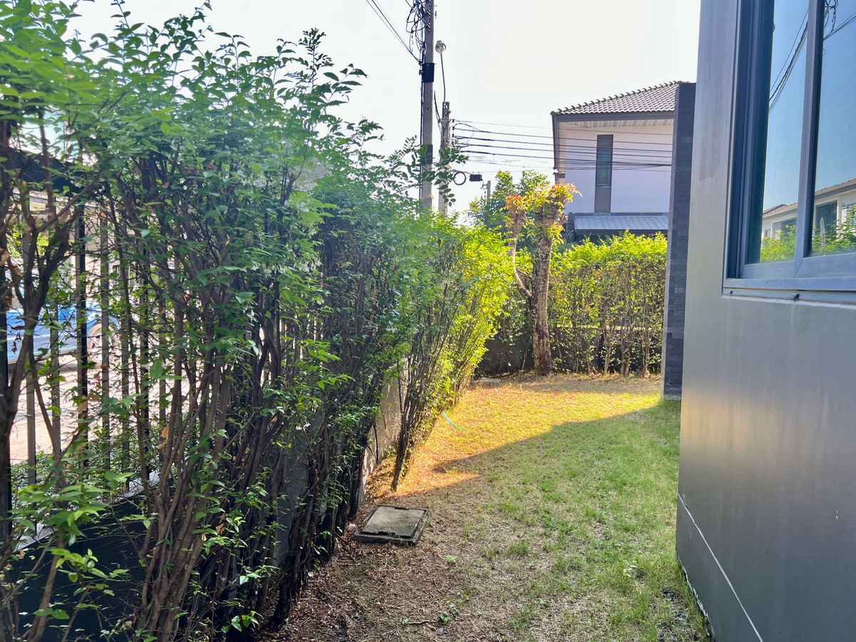 รูป ขายบ้านแฝด 2 ชั้น Britania Srinakarin ทำเลศักยภาพ ใกล้วัดหนามแดง สมุทรปราการ  ใกล้ BTS ศรีด่าน และเมกะบางนา - รูปที่ 27/31